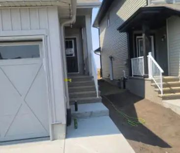 Beautiful Basement Suite in Keswick Available Nov 1st | 5224 Kinney... - Photo 1