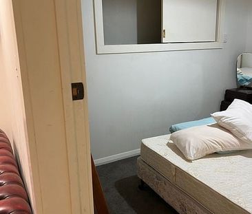 Mt Eden - move in with just your suitcase! - Photo 4