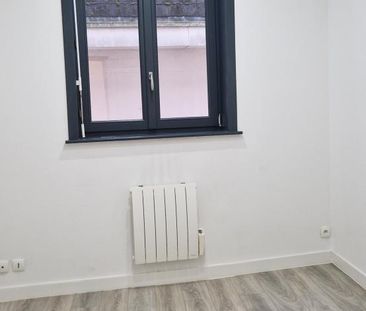 CARVIN, centre-ville, maison de type 3 à 690 euros - Photo 4