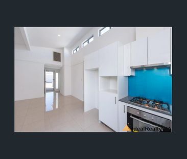 Modern 3 Bedroom House ! - Photo 6