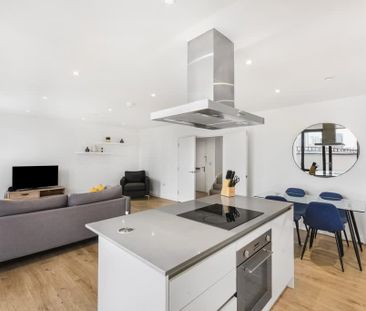 Forrester Way London E15 - Photo 2