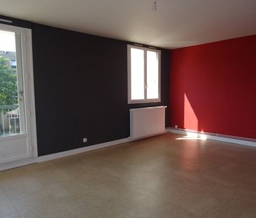 Location Appartement 4 pièces 97m² ORLEANS 45000 - Photo 2