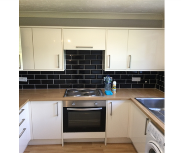 2 bedroom retirement property to rent - Photo 2