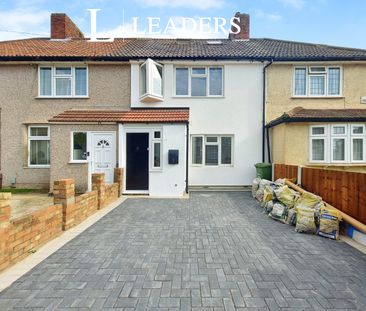 4 bedroom house to rent Hedingham Road, Dagenham, RM8 - Photo 4