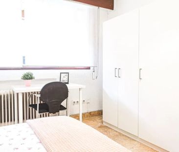 Calle de Beatriz de Bobadilla, Madrid, Community of Madrid 28040 - Photo 3