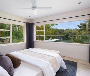 Absolute North-Facing Waterfront Luxury with Breathtaking Harbour V... - Photo 5