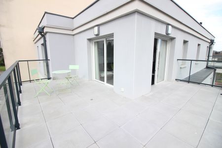 Appartement T3 avec terrasse 20m² et parking - Photo 2