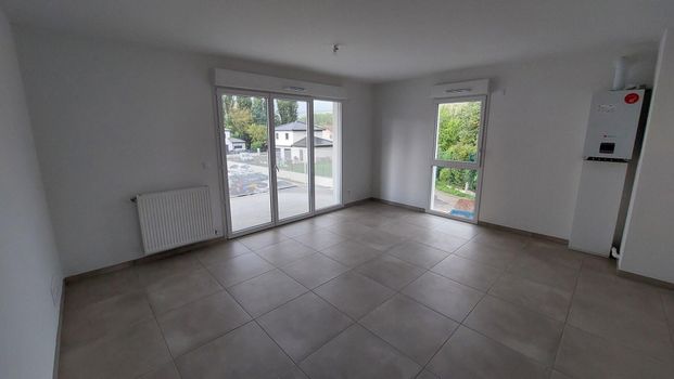 location Appartement T3 DE 58.4m² À SAINT EGREVE - Photo 1