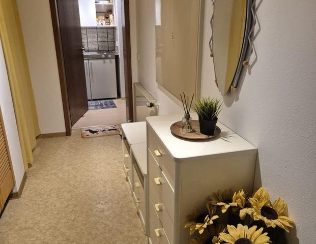 Komplett möbliertes 1 - Zimmer Apartment - Foto 1