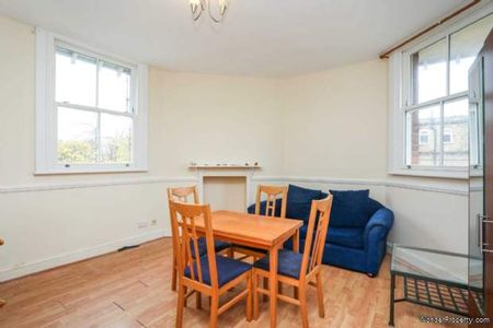 2 bedroom property to rent in London - Photo 3