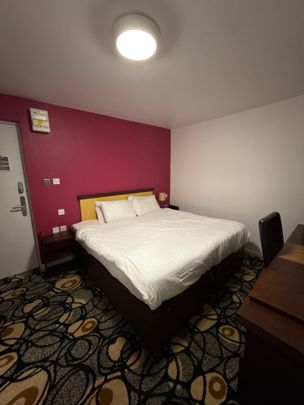 Room 213, SimplyStay Lincoln Road, Skegness, Lincolnshire, PE25 2EA - Photo 1