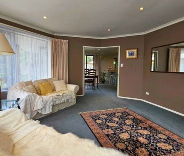 Furnished or Unfurnished - Your choice! - Photo 1