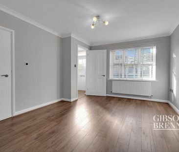 2 bedroom end of terrace house to rent - Photo 2