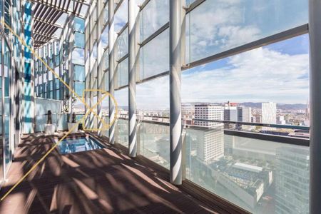3 room luxury penthouse for rent in Barcelona, Catalonia - Photo 4