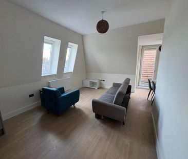 3 bedroom flat to rent - Photo 1