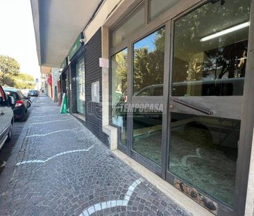 Bilocale viale CAMPI FLEGREI, Bagnoli, Napoli - Photo 5