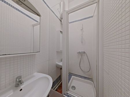 Location Appartement 1 pièce 20m² NEUILLY SUR SEINE 92200 - Photo 3