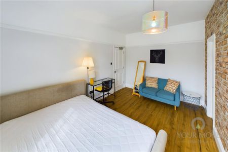 1 bedroom in a house share to rent - Photo 5