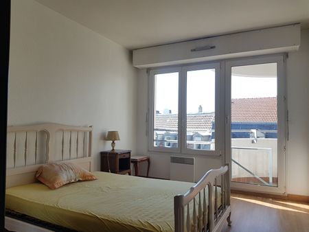 Location Appartement 2 pièces 53m² - Photo 2