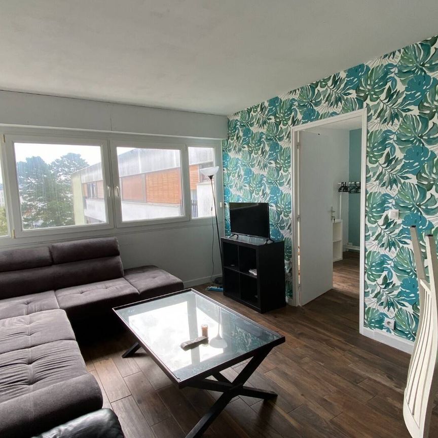 Chambre dans coloc - tram à 40m - Photo 1