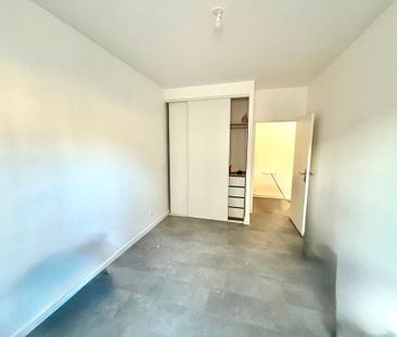 Location Appartement 3 pièces 63m² HYERES 83400 - Photo 1