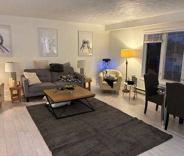 For Lease - 801 Ritson Road, Oshawa, Ontario - Photo 2