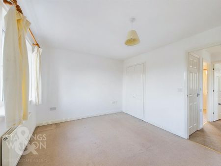 2 bedroom semi-detached house to rent - Photo 3