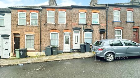 3 bedroom house to rent Tennyson Road, Luton, LU1 - Photo 5