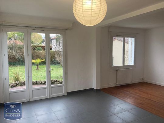 Location Appartement 4 pièces 116m² MONT DE MARSAN 40000 - Photo 1