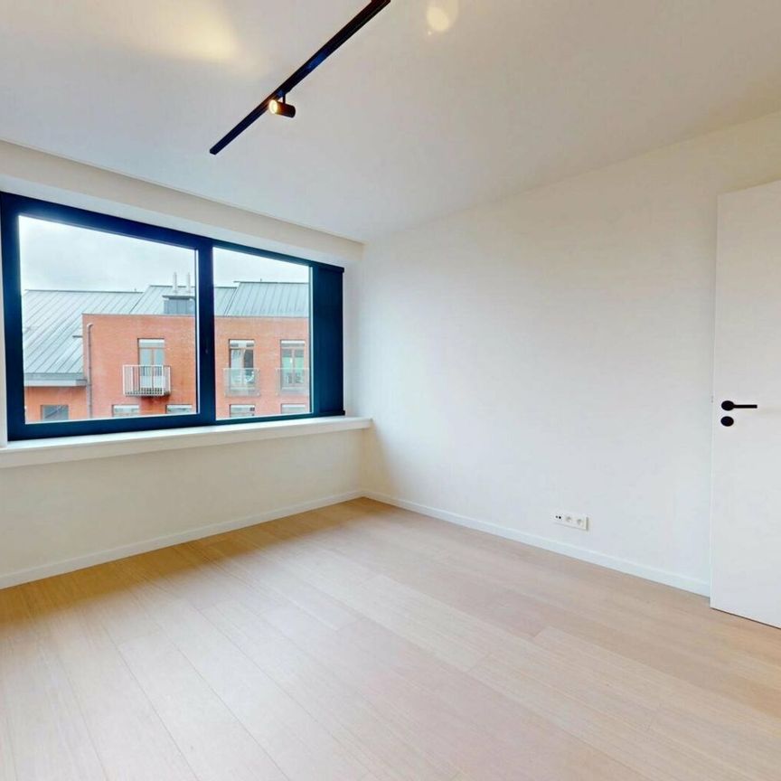 Flat for rent - Photo 1