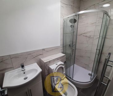 1 bedroom block of apartments to rent - Photo 5