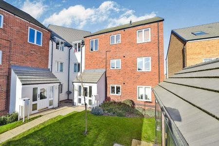 Lavender Hill, Milton Keynes, MK10 - Photo 2
