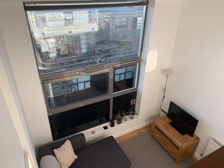 1 bedroom property to rent - Photo 2