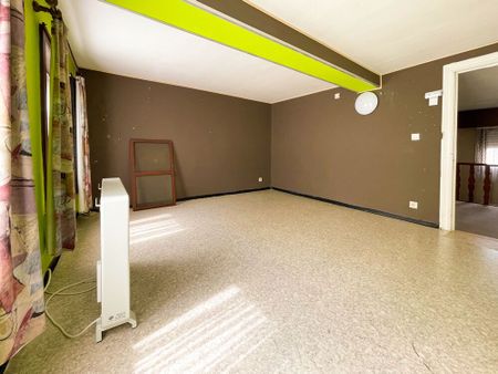 Ruime gezinswoning met 3 slaapkamers in het centrum van Tielt - Photo 4