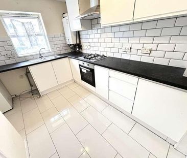 Downings Road, Beckton, E6 - Photo 5
