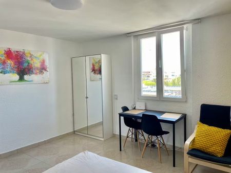 Avinguda Doctor Peset Aleixandre, Valencia, Valencian Community 46009 - Photo 5