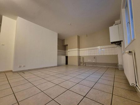 Location Appartement 3 pièces 61m² CHARNAY LES MACON 71850 - Photo 3