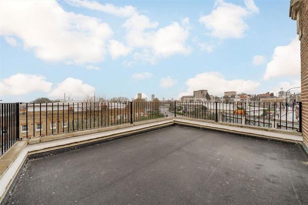 3 bedroom flat to rent - Photo 1