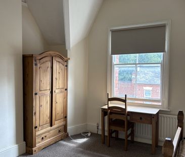 Barras Lane, Coventry - - Photo 1