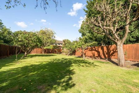 6 bedroom semi-detached house to rent - Photo 4