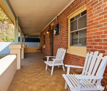 Fully Furnished Living in the Heart of Wagga Wagga - Photo 5