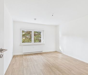 3-Raum-Wohnung im Erdgeschoss mit Balkon auf dem Kapellenberg - Foto 2