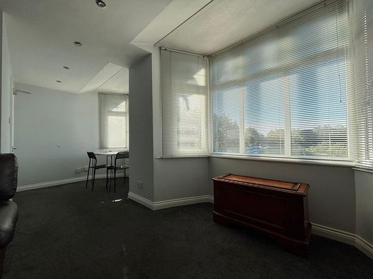 5 bedroom maisonette to rent - Photo 1