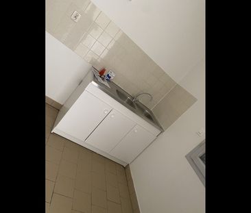 Location Maison Studio 35 m² Reuilly - Photo 4