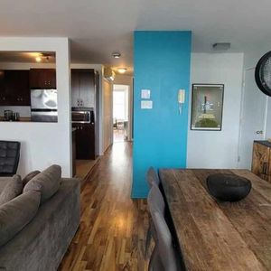 ✨ Condo 4½ à Saint-Hubert | 2 stationnements | Climatisation | Balcon | Disponible 1er septembre ✨ - Photo 2