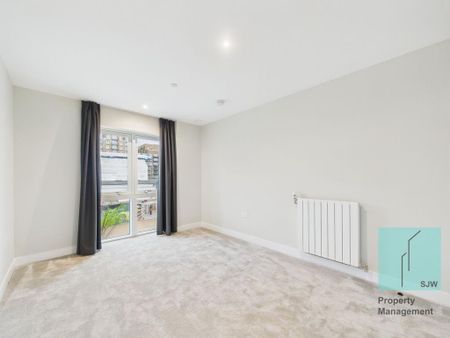 3 bedroom flat to rent - Photo 3