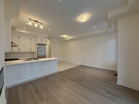 For Lease - 28 Gardeners Lane, Markham, Ontario - Photo 4