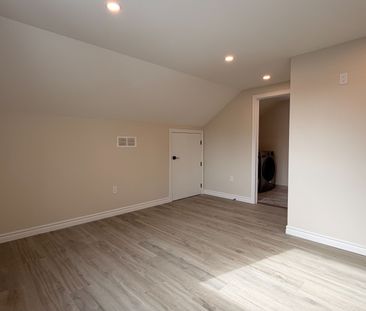 For Lease - 119 Wellington Street Unit# Main, Whitby, Ontario - Photo 4