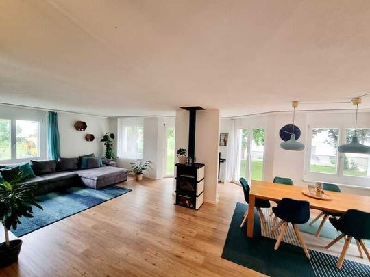 4-ROOM HOUSE IN FRAUBRUNNEN (BE), FURNISHED, TEMPORARY - Photo 1