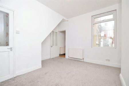 2 Bedroom House - Photo 2